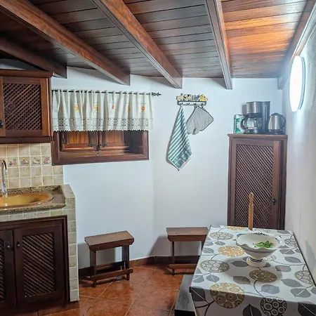 - Morrocatana - Tenerife Only Adults * מאסקה